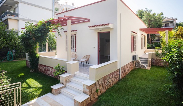 Private house - Garden - Glyfada.