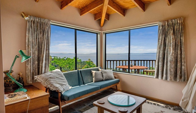 Pukawa Paradise - Pukawa Holiday Home