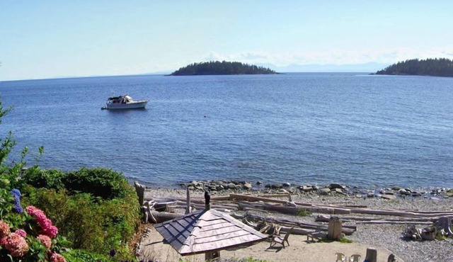 シケルトオーシャンフロントスイーツ in Sechelt