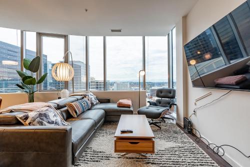 Sophari Towers Bellevue Apartments