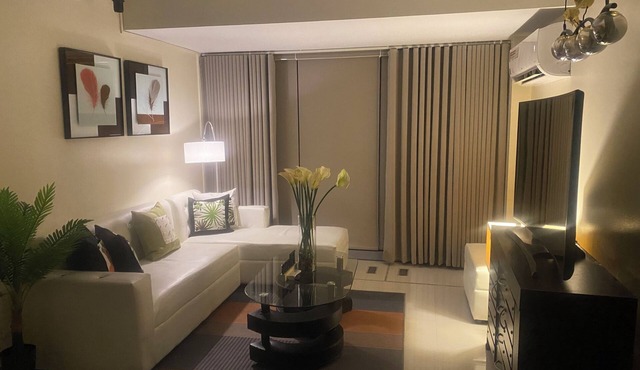 Stunning 2.5 Br@Eastwood Global