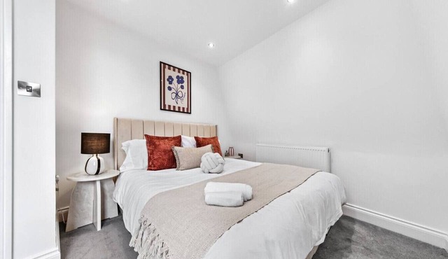 Stunning 4BR | 30% OFF | Tower Hill