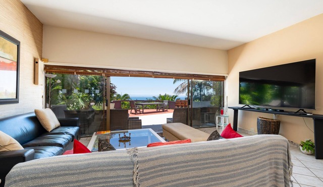 Stunning property with breathtaking ocean views and exceptional social areas