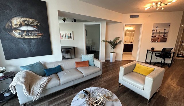 Tampa Downtown King Suite suite with city view balcony
