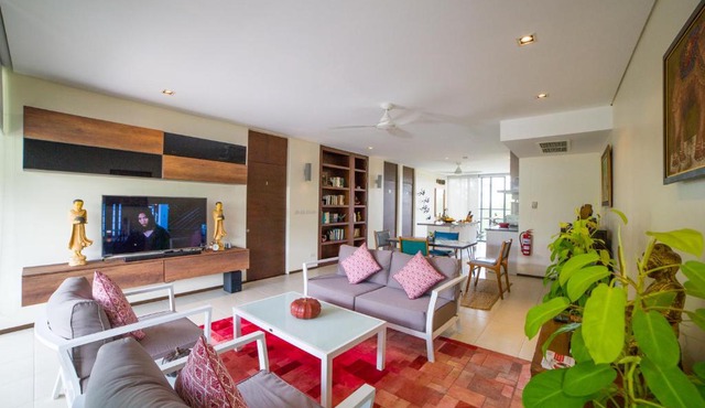 Tastefully Decorated 2 BR Penthouse