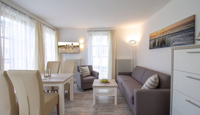 Vacation apartment/apartment for 4 guests with 45m² in Seebad Heringsdorf (268841)