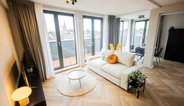 Vibrant Studio Penthouses (KS71-V)