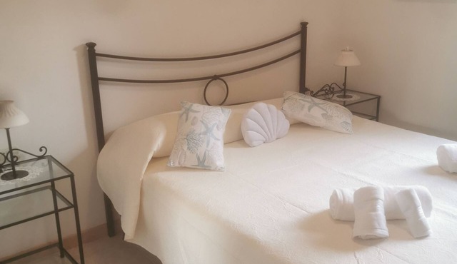 Villa Soleil vacation homes: detached cottage near the sea