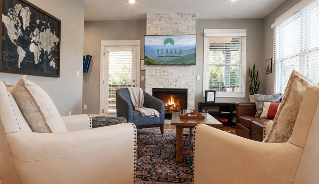 Wildwood Flower | Pet-friendly 4BR Home | Asheville | Hot Tub