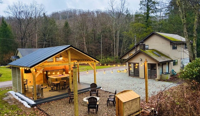 Yough Lake Streamside Cottage w/ Hot Tub, Pavilion, Firepit in Confluence