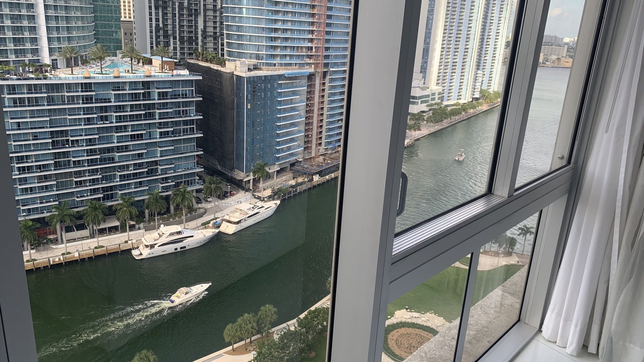 の写真 その他 で Downtown Miami