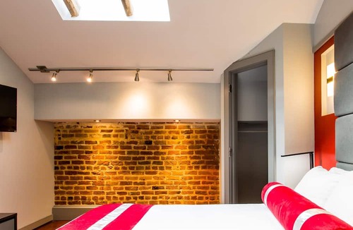 Central Business District コンドミニアム | Private Balconies w/ Heated Pool, Hot Tub Near French Qtr – Family Friendly