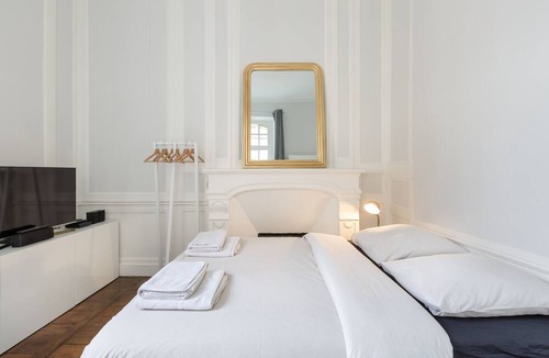Centre アパートメント | L'HORLOGE - Cocon de Charme au coeur de Rennes