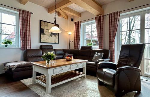 Rosenhagen 一軒家 | Ferienhaus " To Huus " an der Ostsee, Sauna, Kamin, Strandkorb, free-W-LAN - SEASIDE -