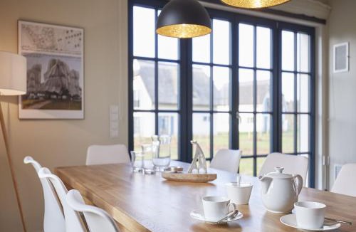Kreptitz 一軒家 | Reetland am Meer - Luxus Reetdachvilla mit 3 Schlafzimmern, Sauna und Kamin F08