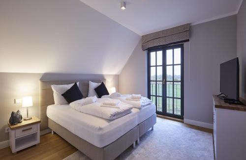 Kreptitz 一軒家 | Reetland am Meer - Luxus Reetdachvilla mit 3 Schlafzimmern, Sauna und Kamin F11