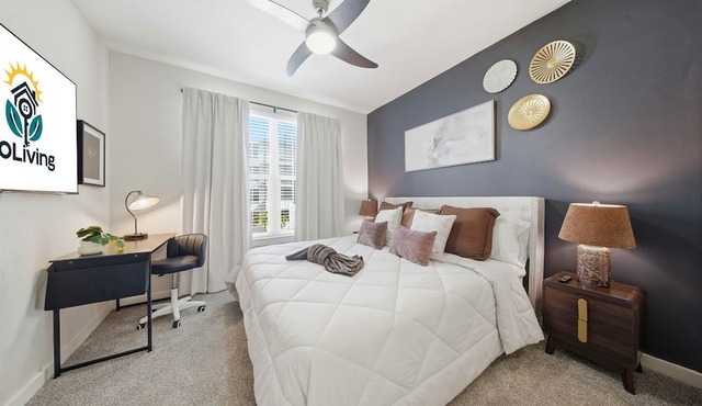 Bright 2BR/2BA Tampa Haven: Productivity & Relaxation