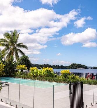 107 - Suva City Views Oceanfront Backyard