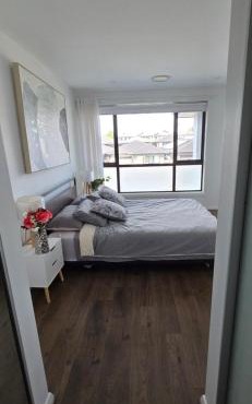 New 5x bedroom The Ponds House